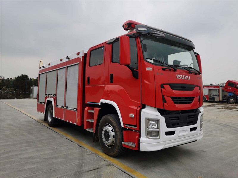五十鈴6噸泡沫消防車(chē)