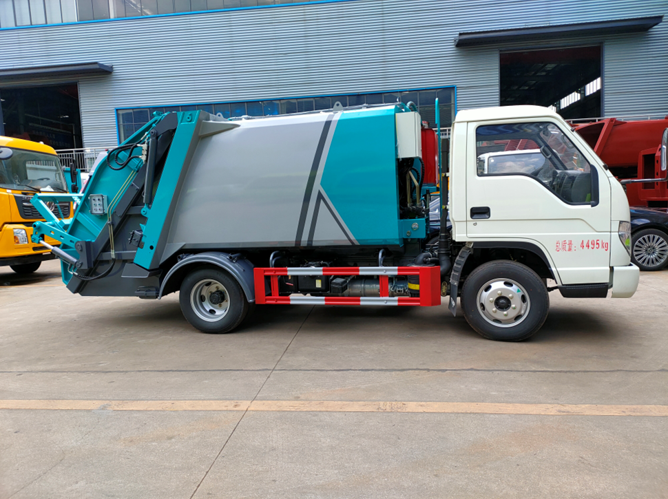 福田時(shí)代5方壓縮垃圾車