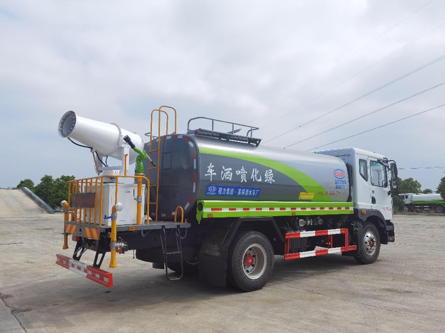D9系列14.17方綠化噴灑車(chē)